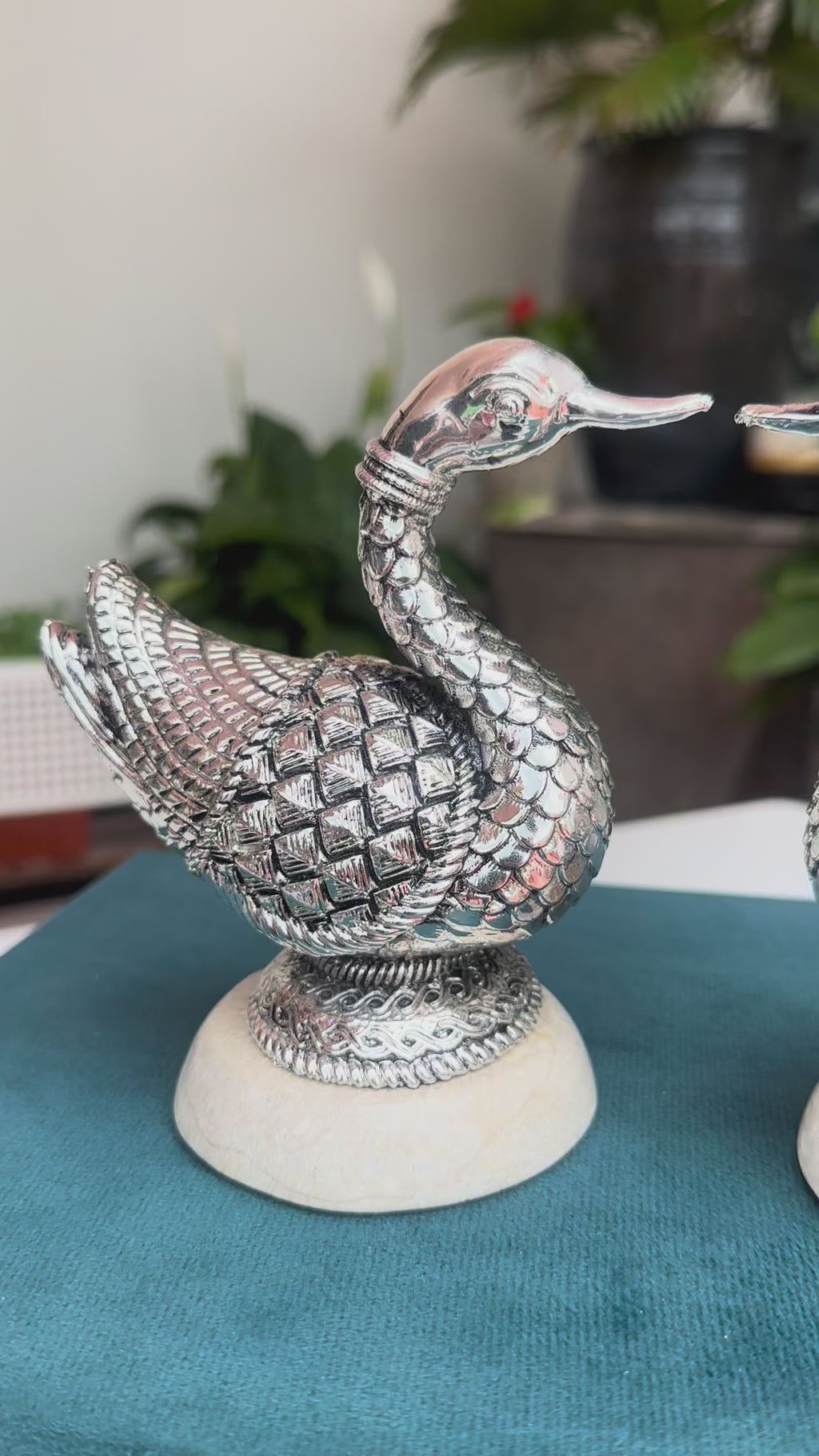 Swan Pair Small