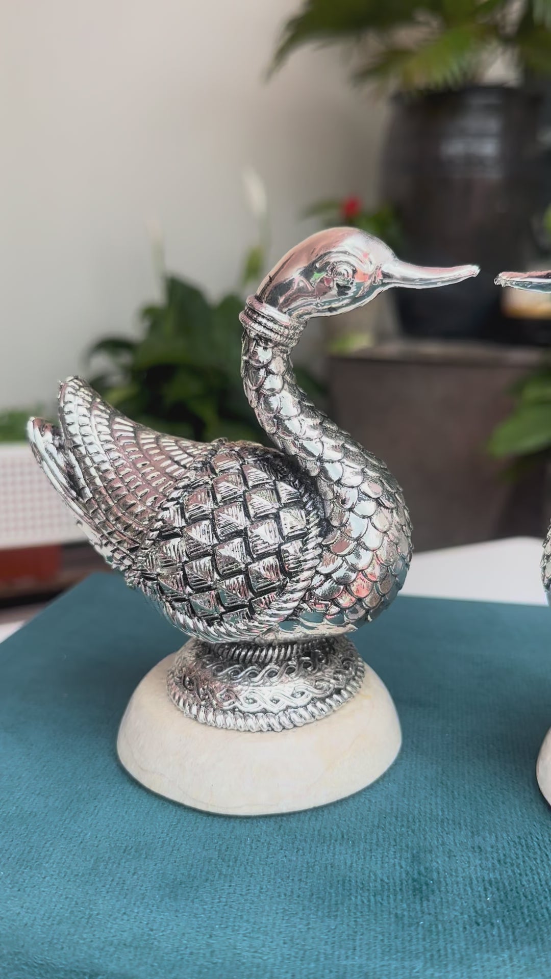 Swan Pair Small
